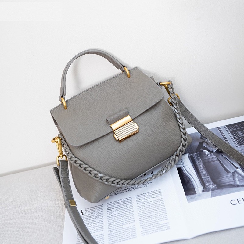 MEL JUN 2024 new leather clamshell Kelly bag niche design fashion simple locking hand bill shoulder oblique span female bag fashion