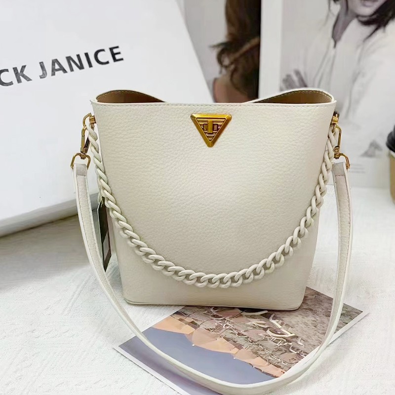 MEL JUN  Retro texture armpit bucket Bag Ladies 2024 new niche premium chain crossbody bag