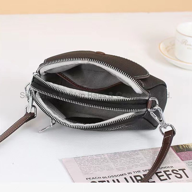 Head layer cowhide crossbody bag for women in 2024, new high-end single shoulder backpack, fashionable and versatile leather phone small bag