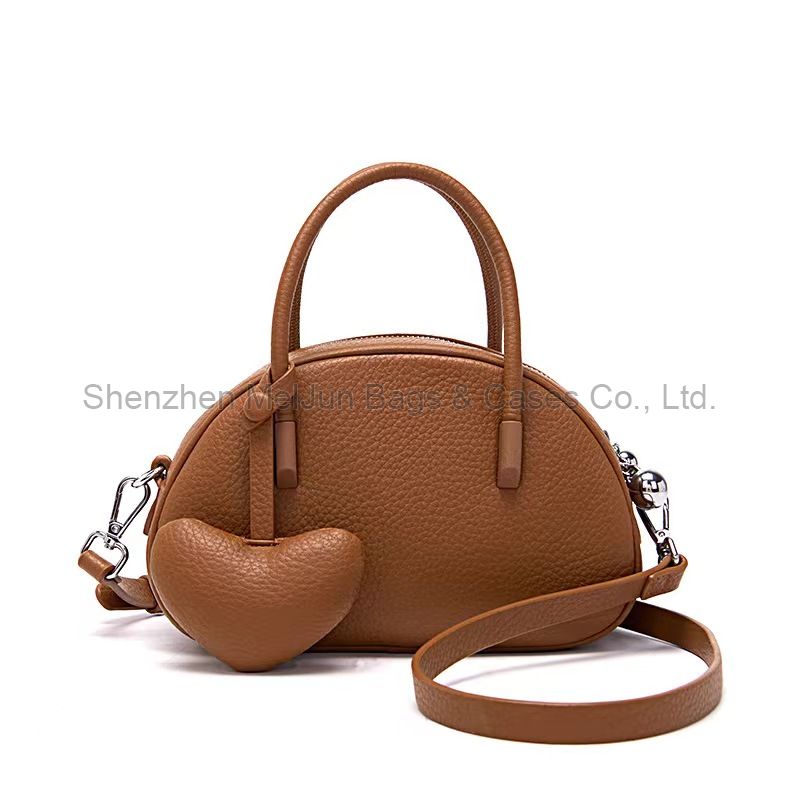 Small and high-end Boston pillow bag trendy and versatile one shoulder handbag 2024 new fashionable women's bag