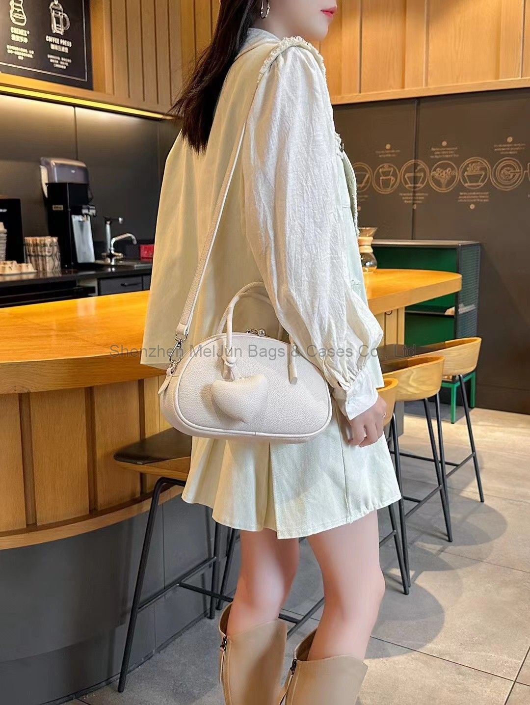 Small and high-end Boston pillow bag trendy and versatile one shoulder handbag 2024 new fashionable women's bag