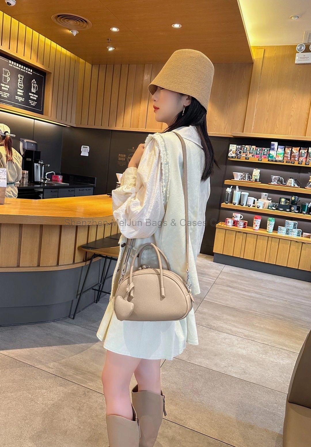 Small and high-end Boston pillow bag trendy and versatile one shoulder handbag 2024 new fashionable women's bag