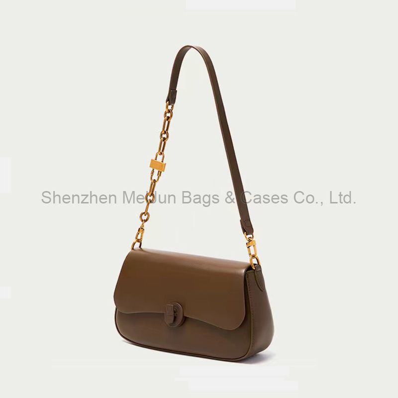 MEL JUN High-grade leather skew bag female 2024 autumn and winter new retro small square bag foreign style all shoulder armpit bag