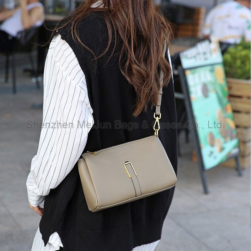 Genuine leather Small bucket bag Leather mobile phone bag Retro trend women's small bag all casual crossbody bag