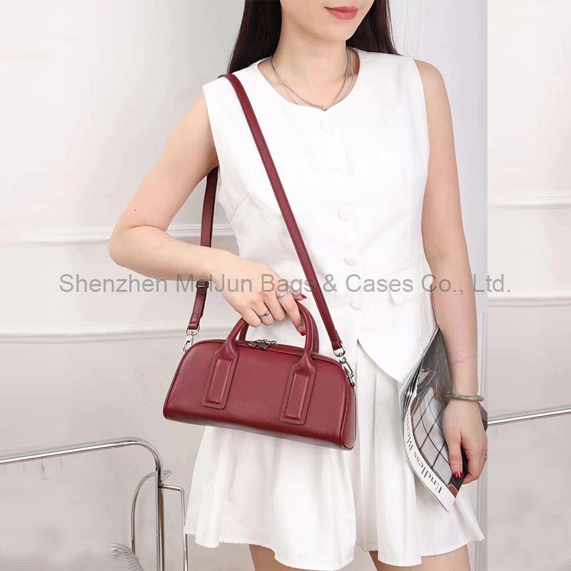 Genuine leather 2024 new retro Boston handbag female commuter niche high-grade texture single shoulder crossbody bag for women