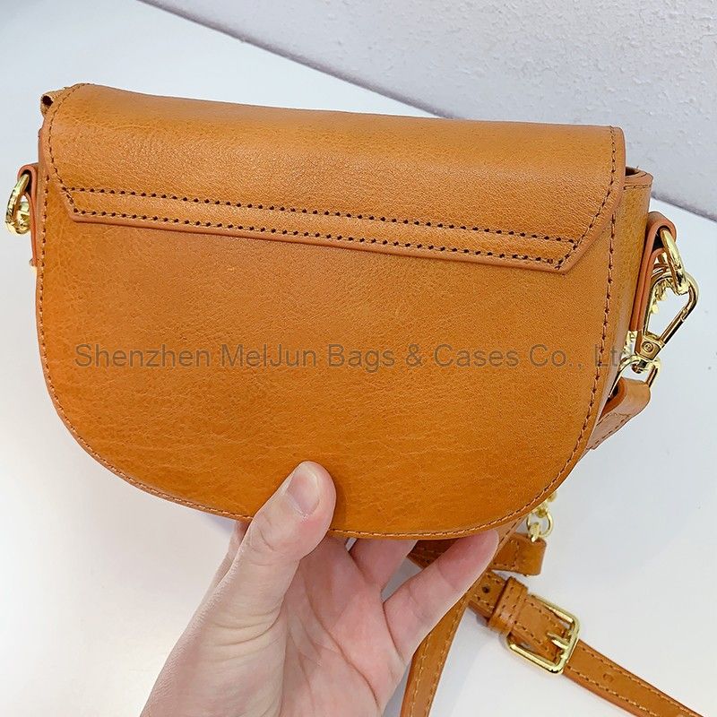 MEL JUN New Genuine leather women's bag Heart-shaped all-matching women's bag Niche design Single shoulder crossbody women's bag chain women's saddle bag