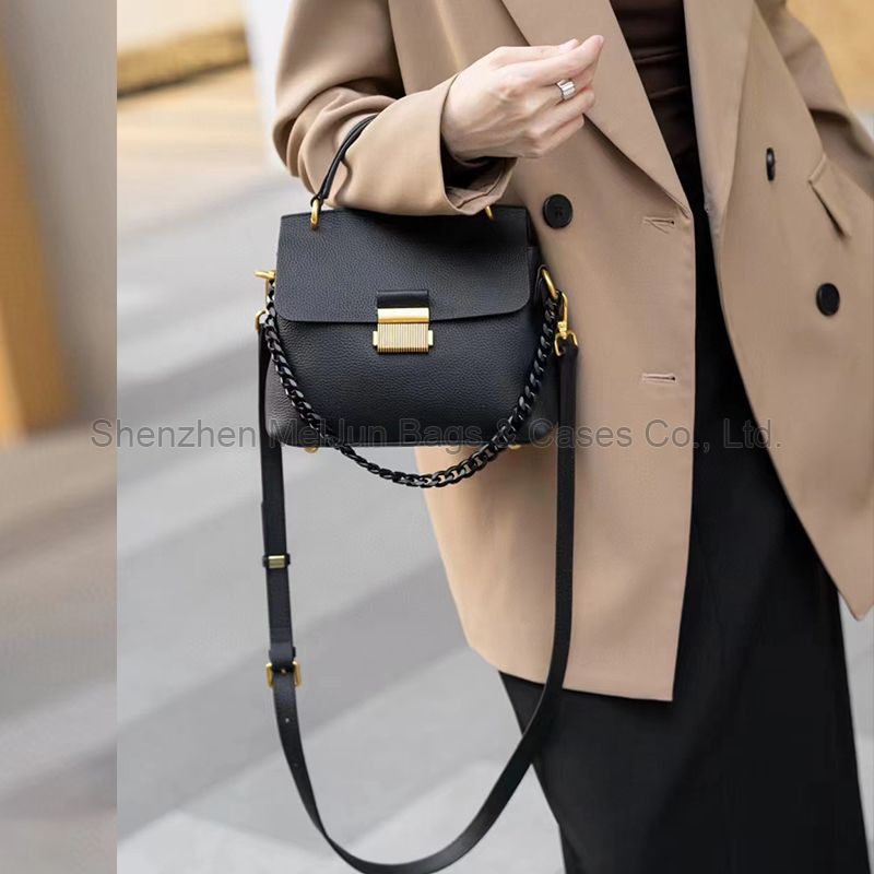 MEL JUN 2024 new leather clamshell Kelly bag niche design fashion simple locking hand bill shoulder oblique span female bag fashion