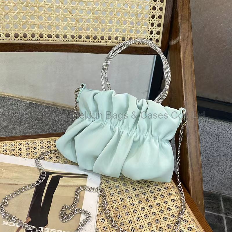 MEL JUN Fashion fresh diamond bag women 2024 new candy-colored pleated small square bag foreign style crossbody bag